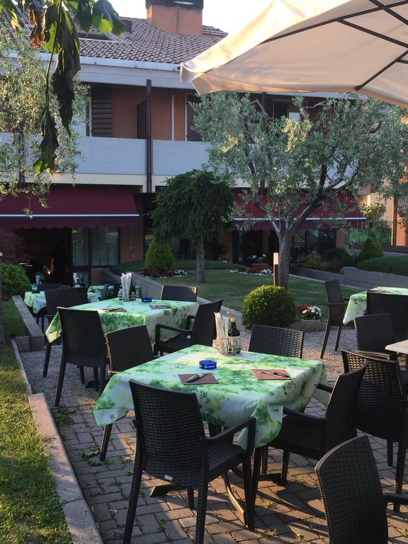 Hotel Andreis Cavaion Veronese Extérieur photo