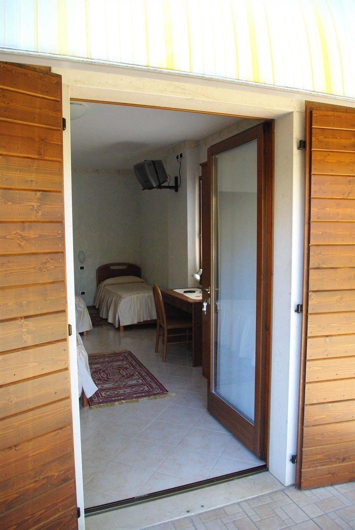 Hotel Andreis Cavaion Veronese Extérieur photo